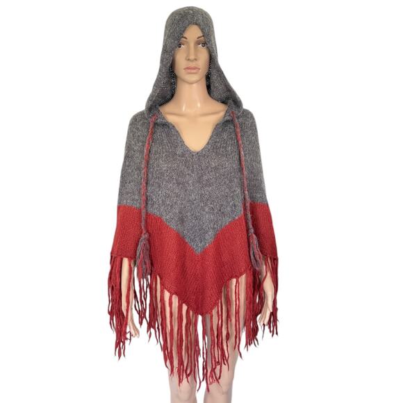Hooded  Alpaca Blend  Fringe Knit Poncho Gray Red Boho Western Cottagecore Cozy - Picture 2 of 8